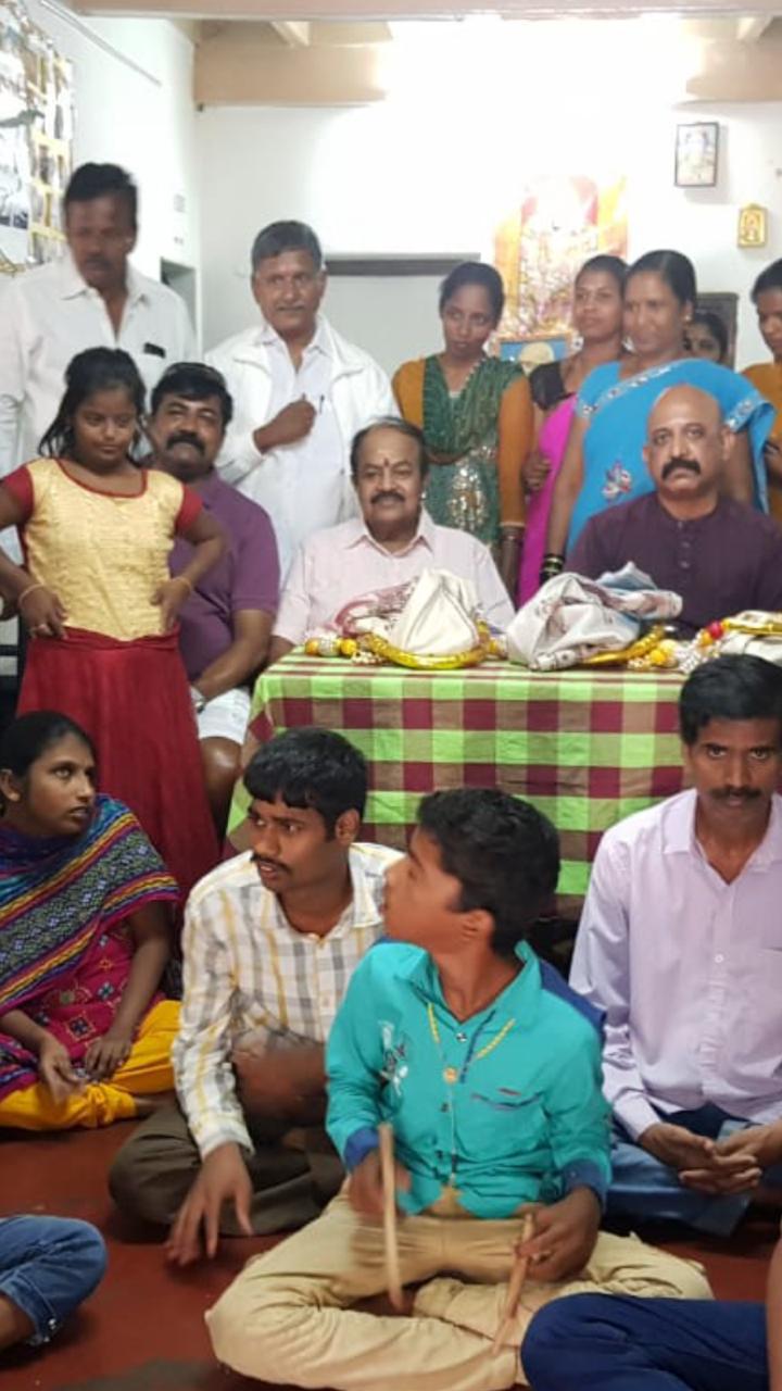 Dr. Goutham R. Choudhari treating patients at Sri Venkateshwara Clinic Bengaluru - photo 3